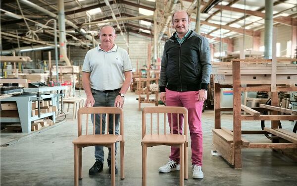 réalisation des chaises par la pme Bastiat